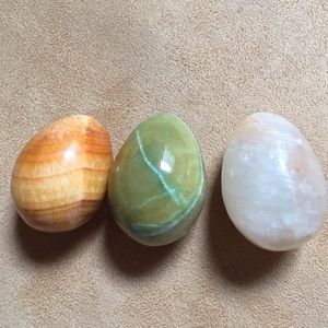 Three  healing stone eggs